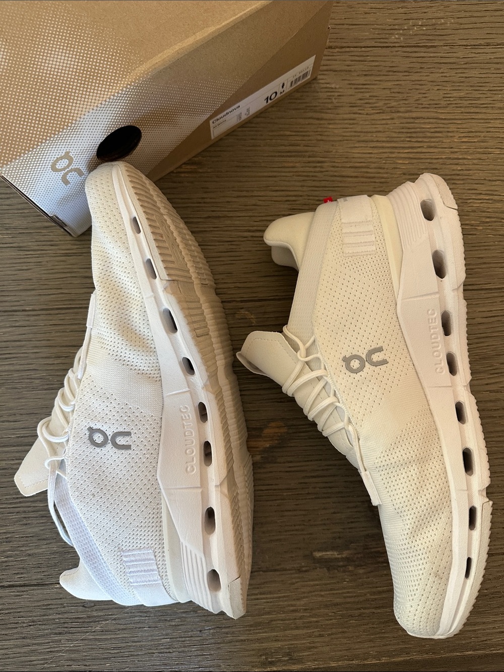 Mens On Cloudnova running sneaker in all white size 10 - Picture 5 of 11